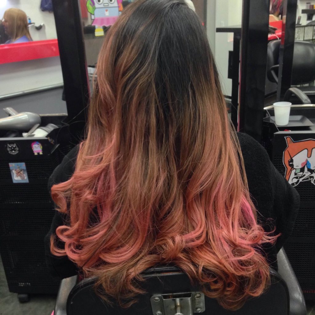 cabelo-rosa-áurea-161-salão-feminista-blogueira-de-cabelo-colorido-pintei-o-cabelo-de-rosa-clara-fagundes-blog-declara-6-1024x1024